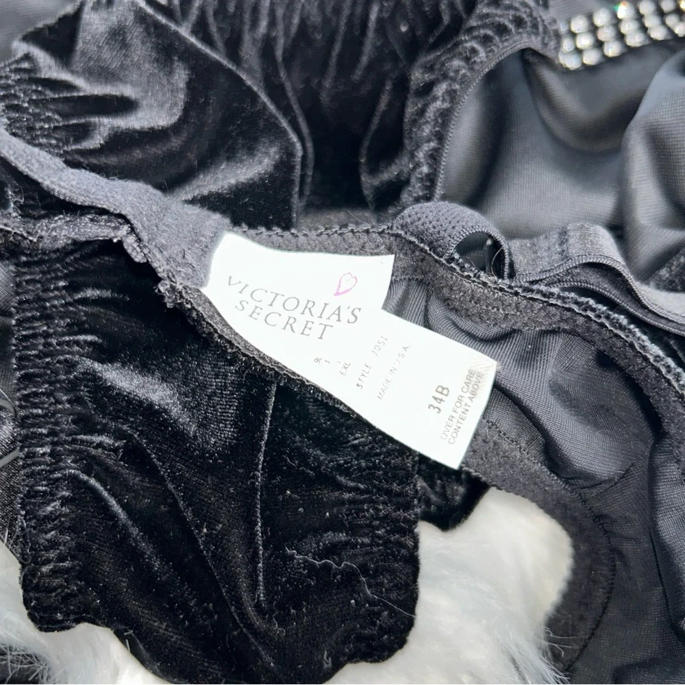 Glam Vintage Victoria's Secret Black Velvet & Diamond Push-Up Bra & Bikini Set‎